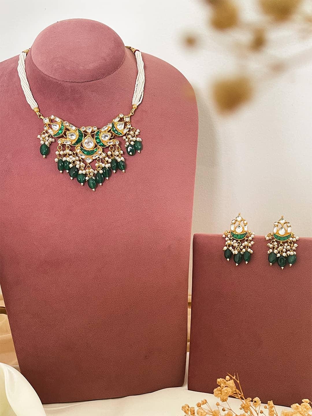 Buy Victorian Polki Emerald Pearl Choker Online Ishhaara