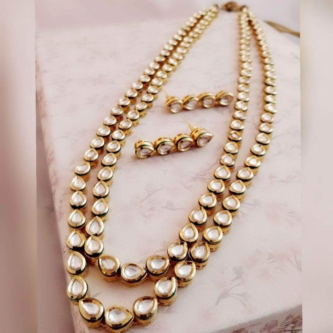 Ishhaara 2 Line Kundan With Line Earring