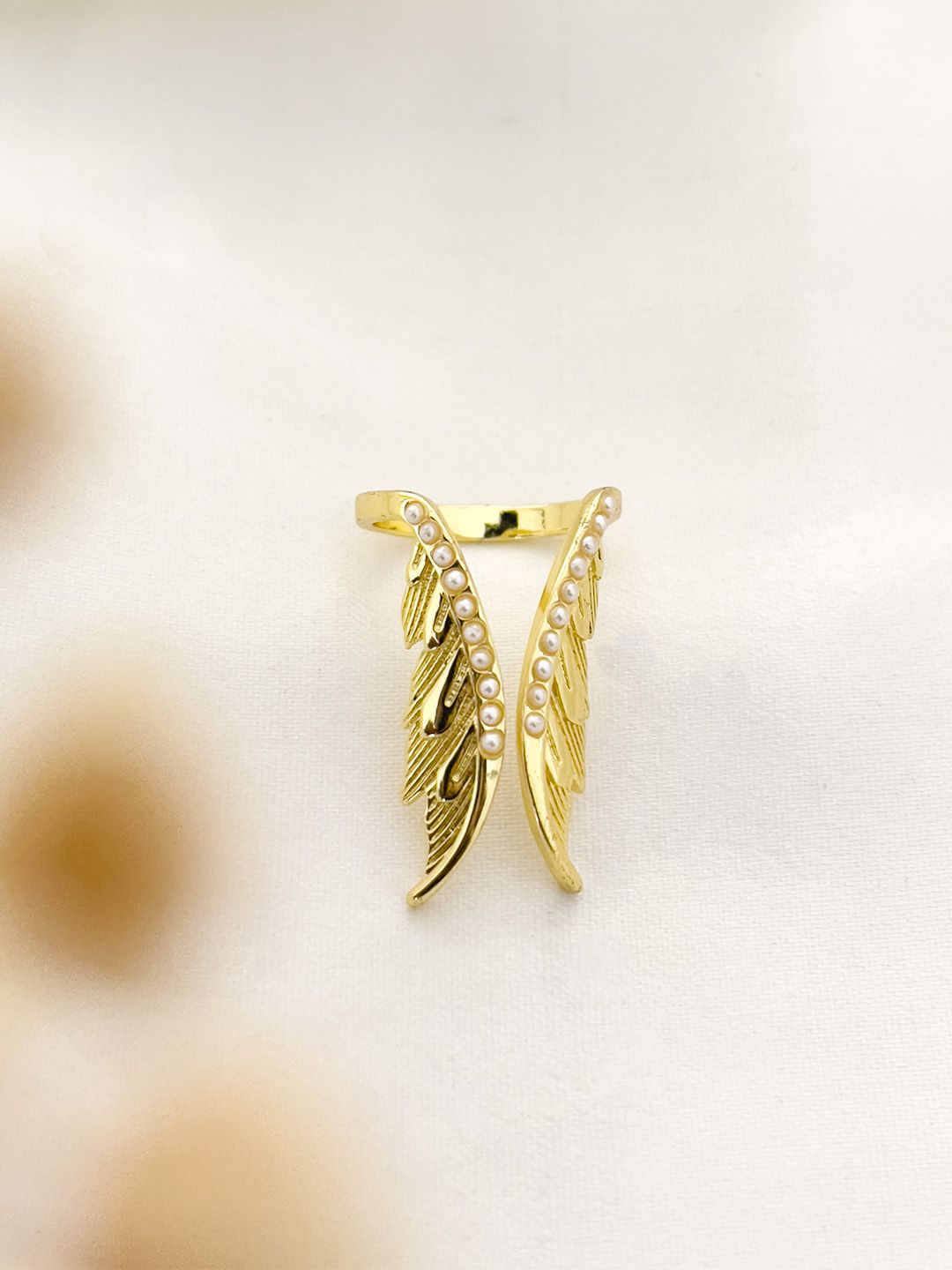 Ishhaara Adjustable Leaf Ring