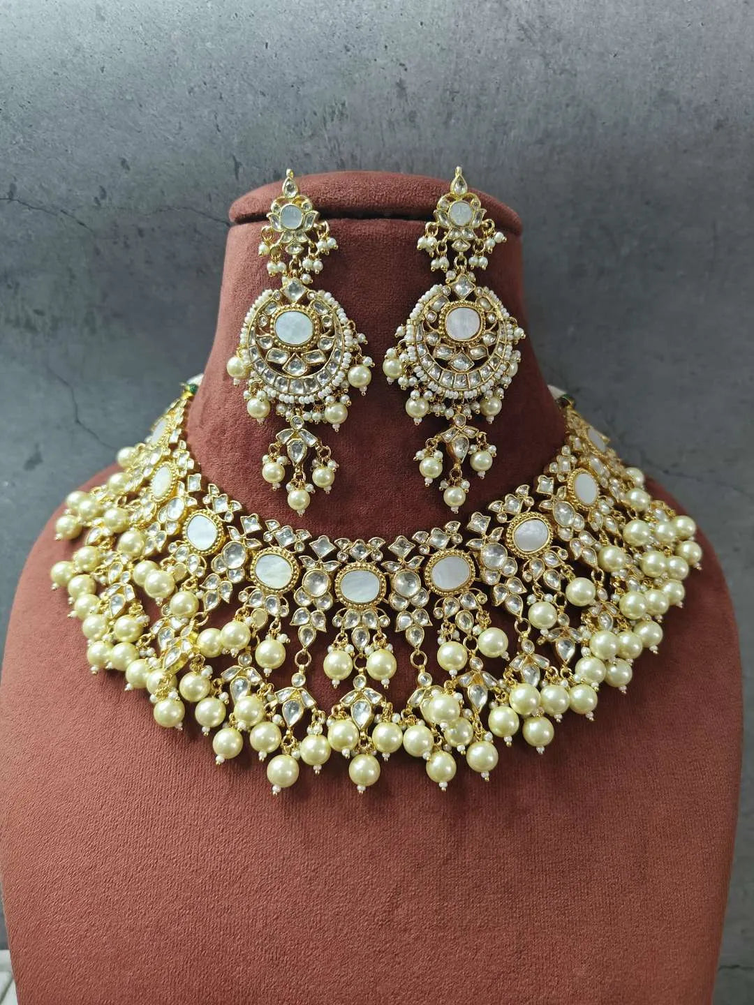 Ishhaara Antique Pachi Kundan Studded Bridal Choker Necklace