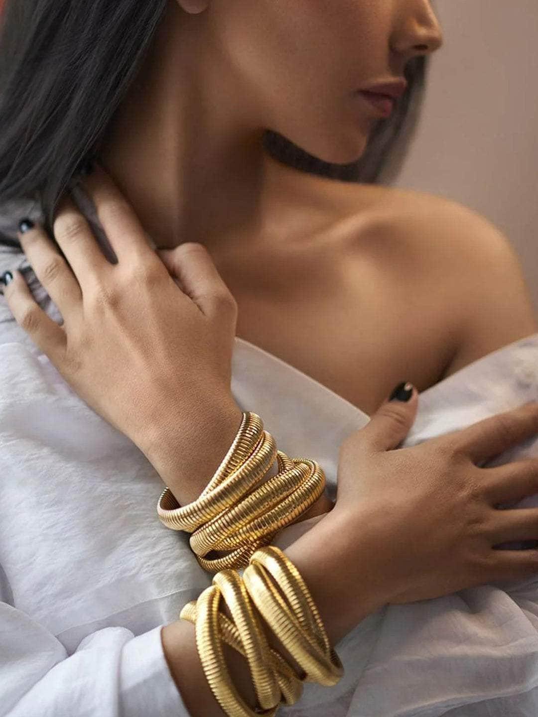 Ishhaara Anusha Mani In Triple Layer Wrap Stretchable Bracelet