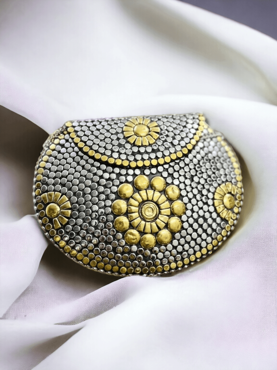 Ishhaara Beads Work Zinc Alloy Ladies Clutch