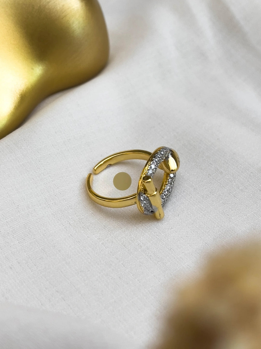 Ishhaara Belt Buckle Designed Lock Ring