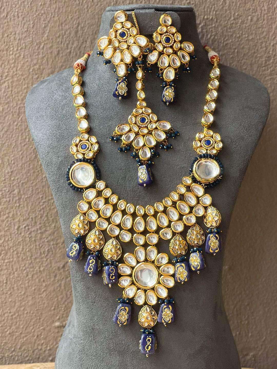Big Kundan Choker Pendant Necklace - Main Image
