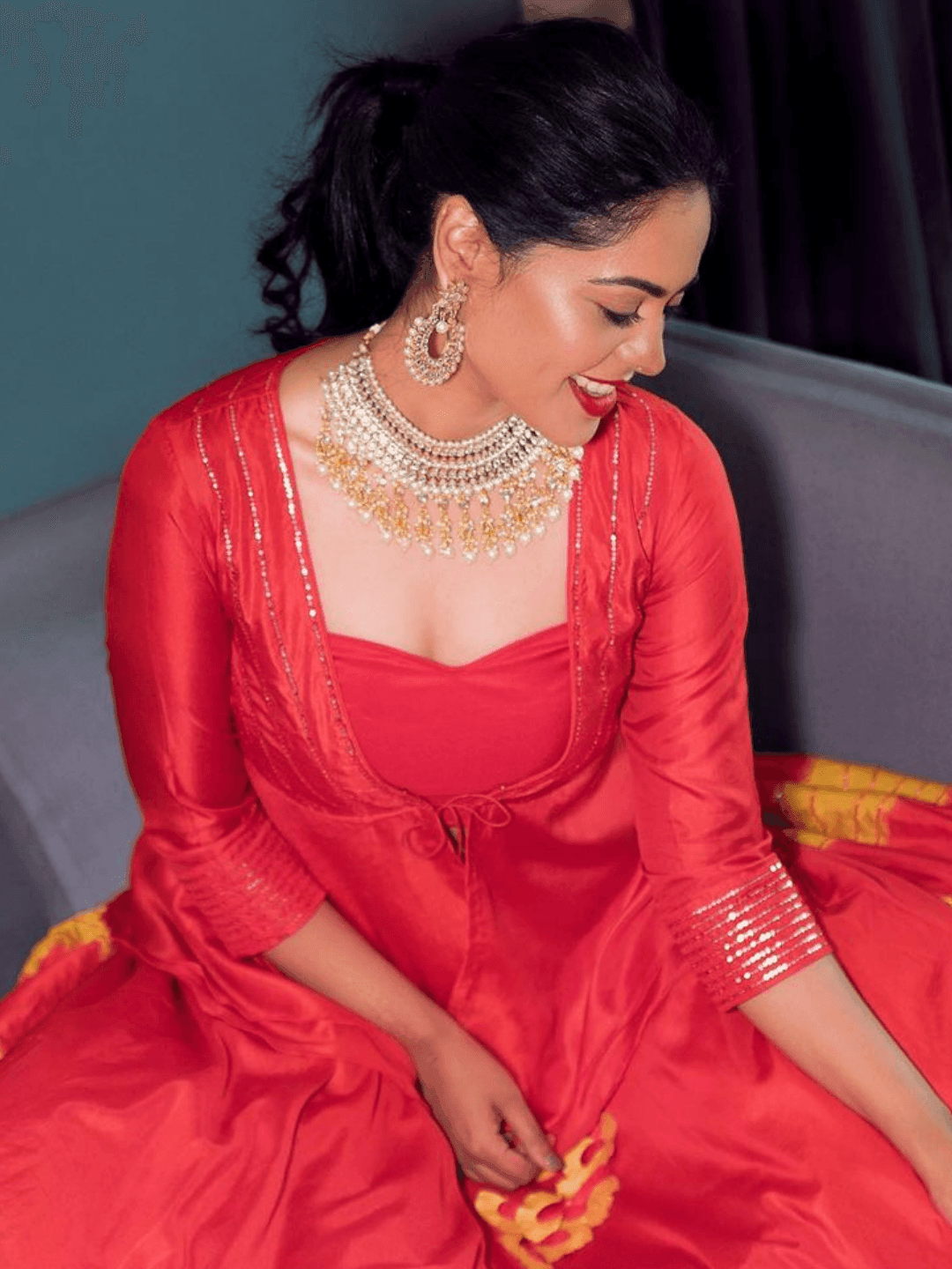 Ishhaara Bindu Madhavi In Diamond Stone Choker With Pearl Tassels