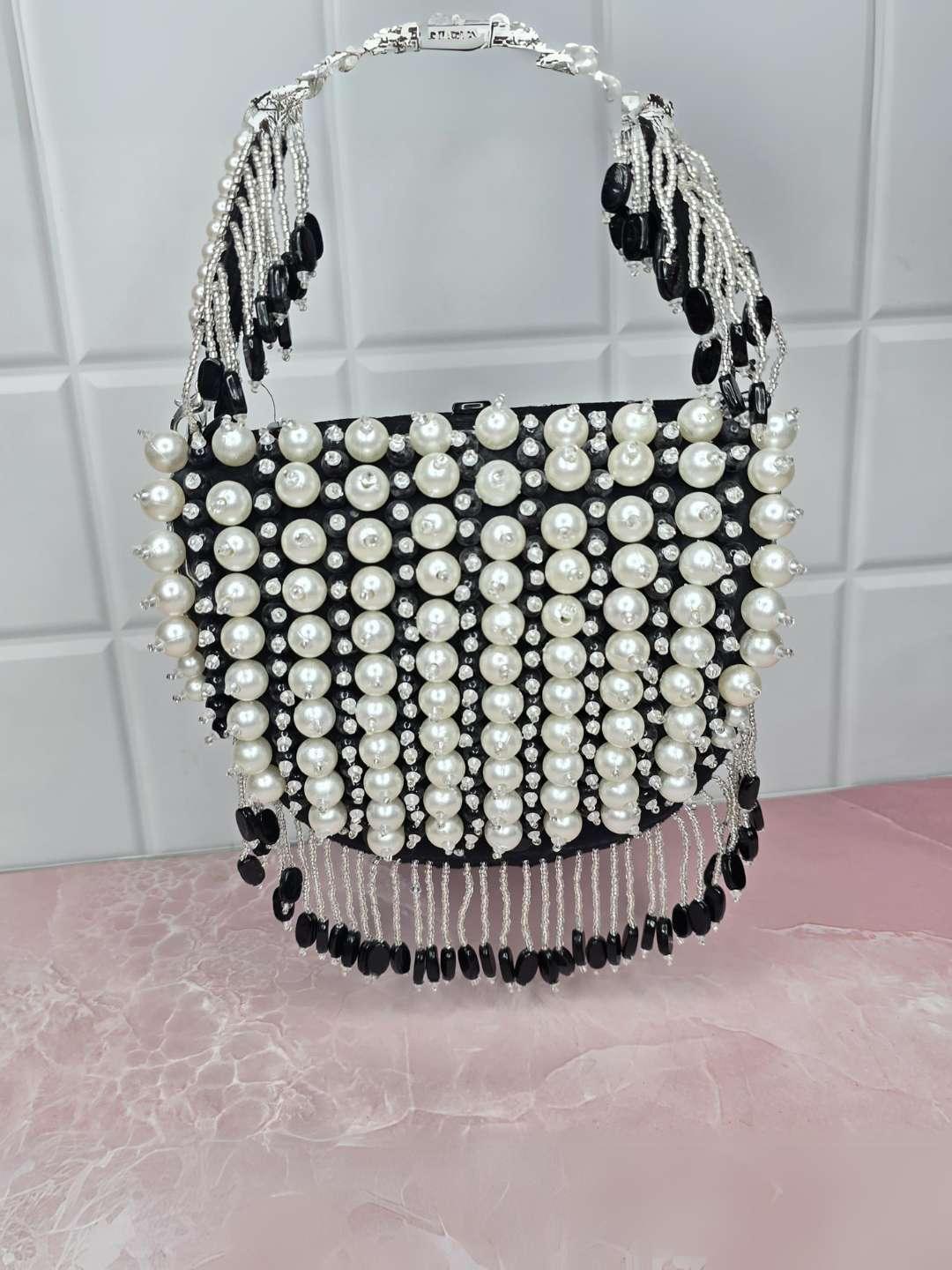 Pearl Bag With Hangings