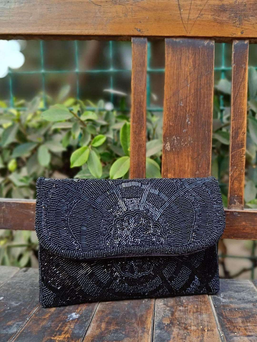 Ishhaara Black Pearl Embellished Purse