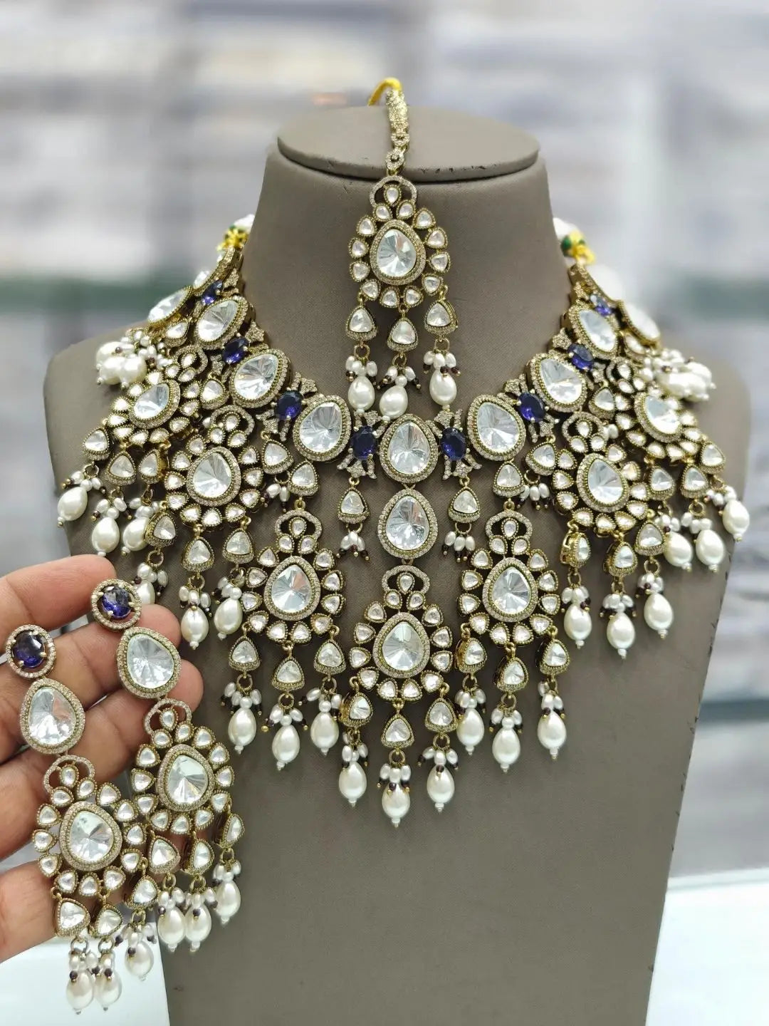 Ishhaara Blue Glamorous Kundan Bridal Necklace Set