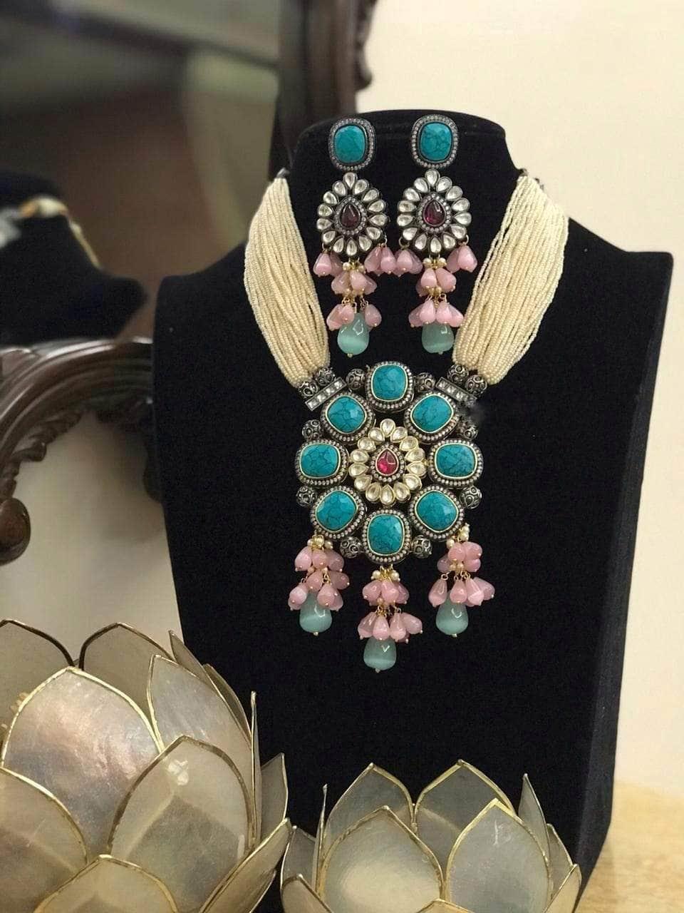 Ishhaara Multi Square Pendant Necklace