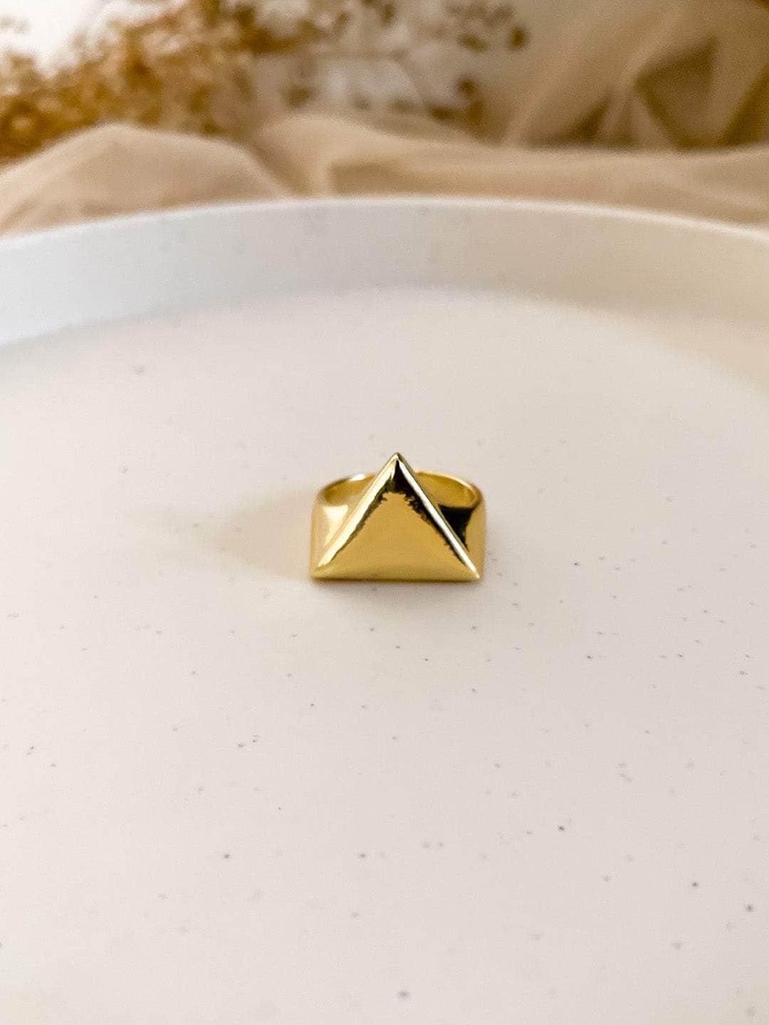 Ishhaara Boho Triangle Ring