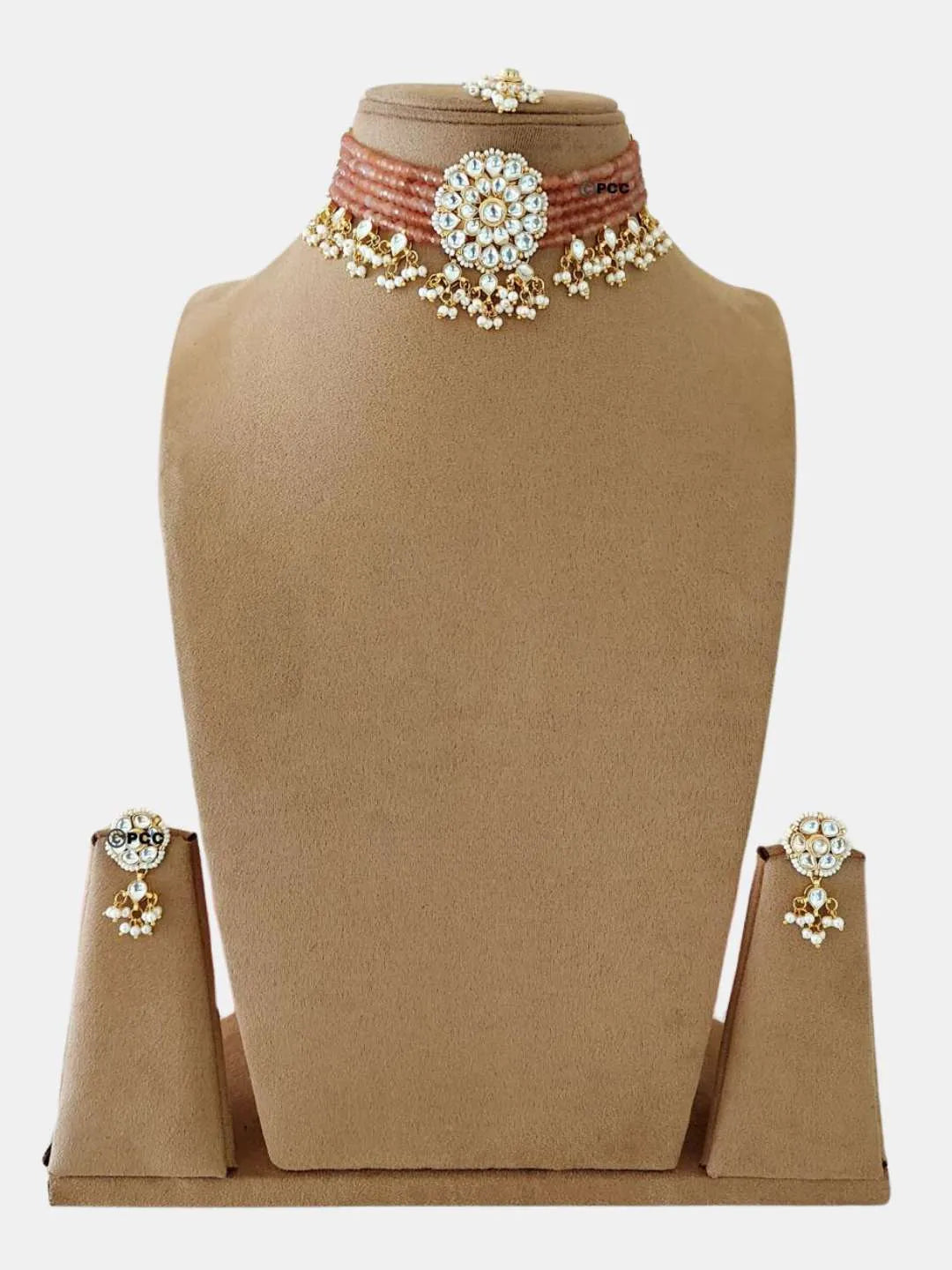 Ishhaara Brown Kundan And Pearls Flowers Choker Necklace