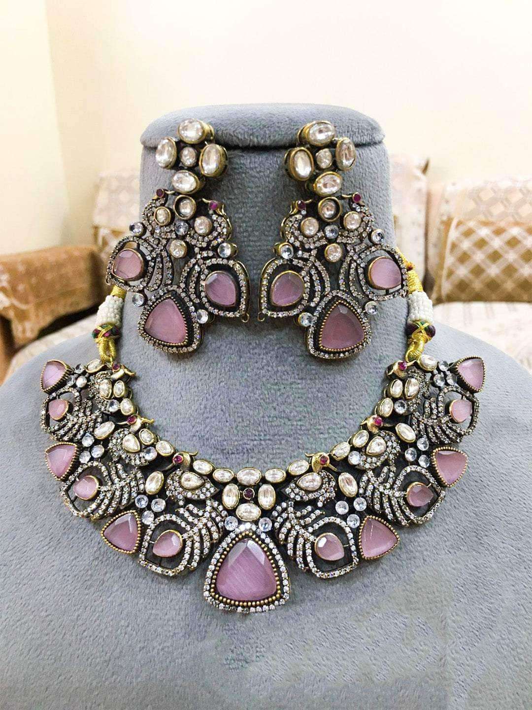 Buy Carved Kundan Stone Necklace Online Ishhaara