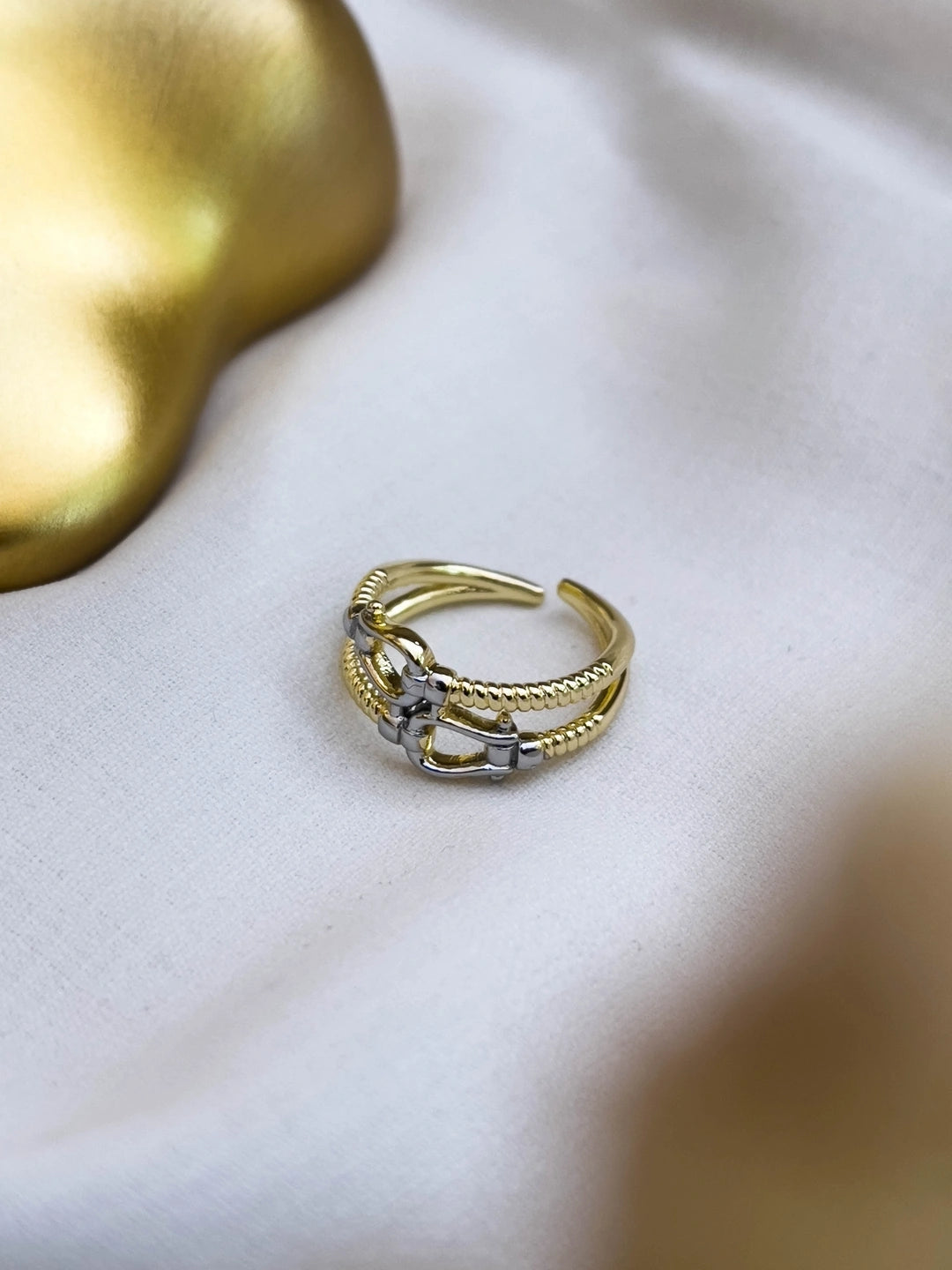 Ishhaara Charriol Geneva Ring