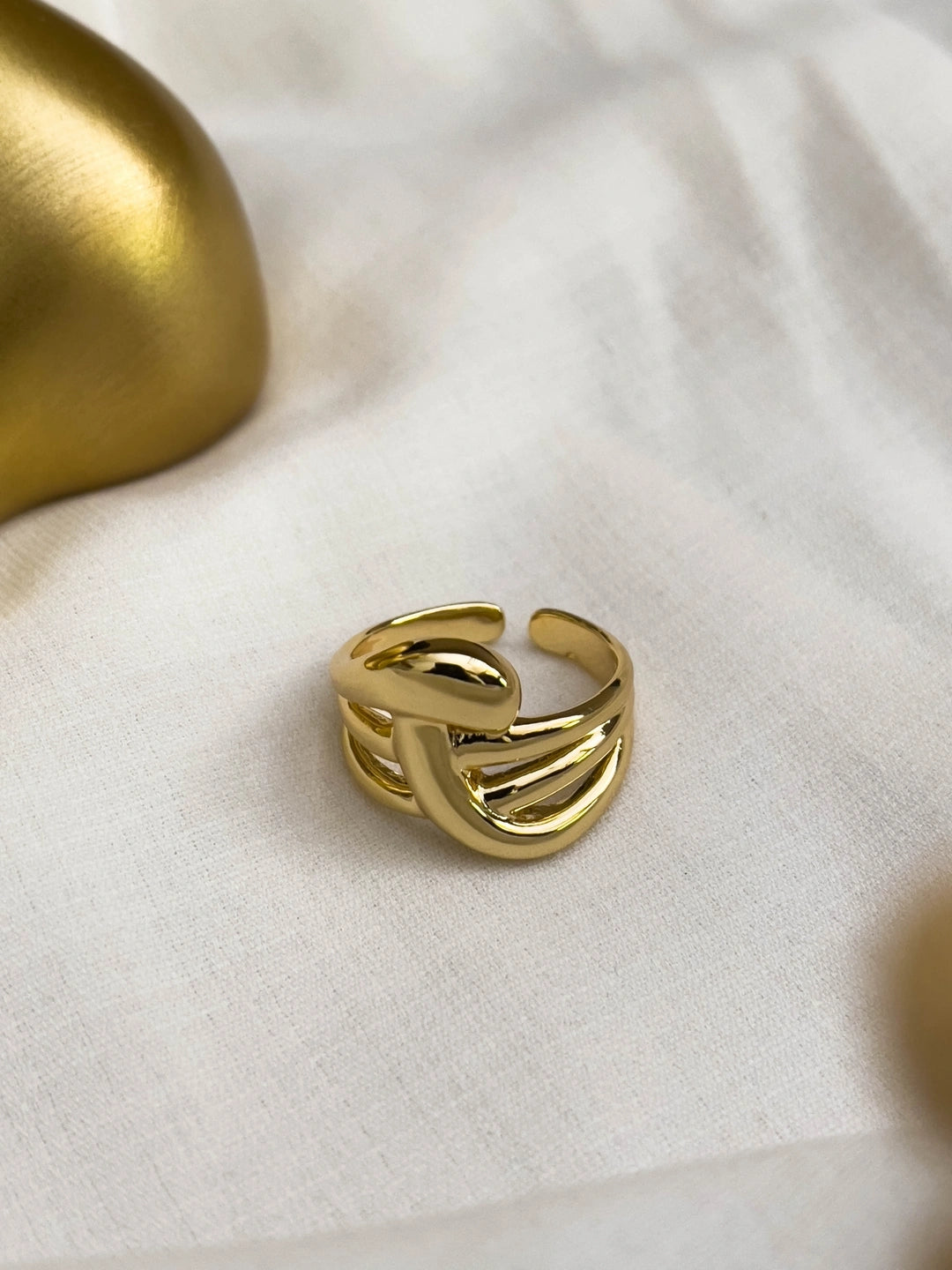 Ishhaara Chunky Gold Plated Twisted Ring