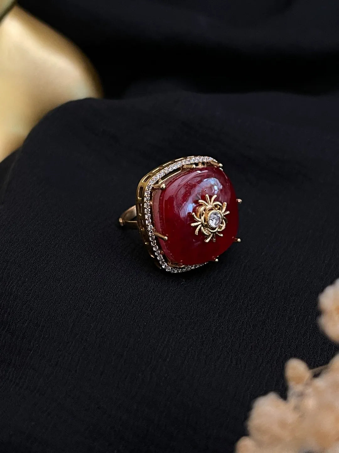 Ishhaara Crimson Royalty Ring