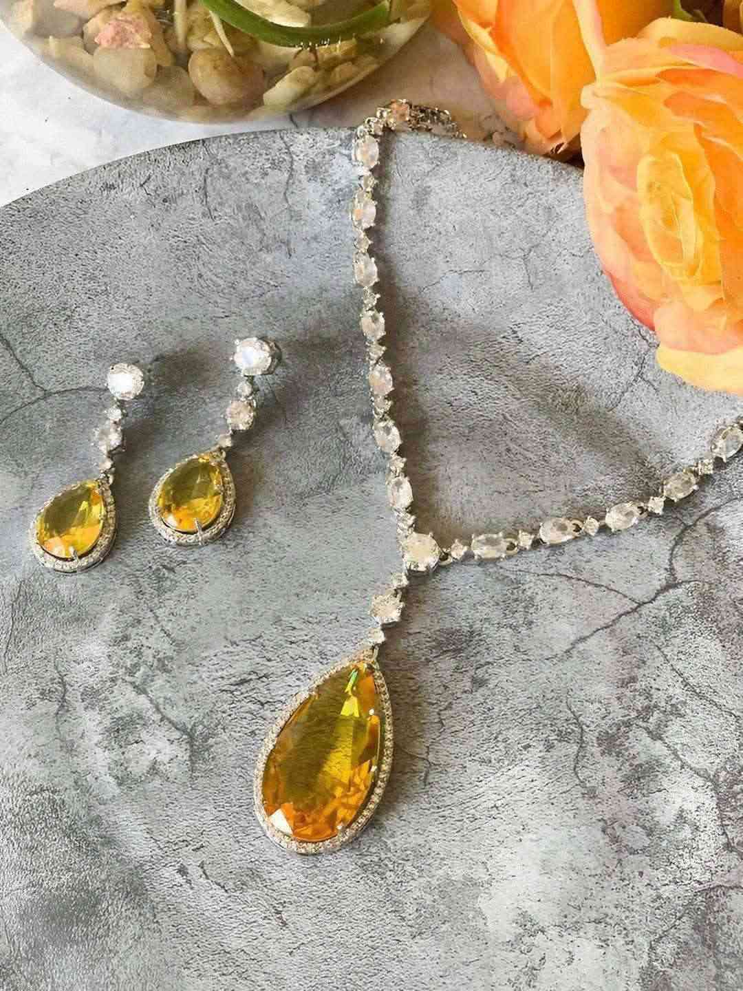 Ishhaara Deepika Padukone Drop Necklace