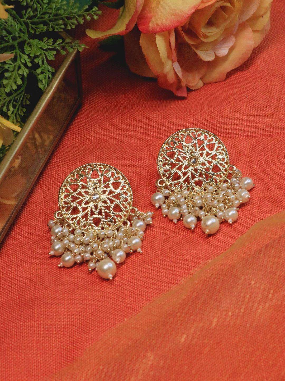 Ishhaara Design Pearl Studs