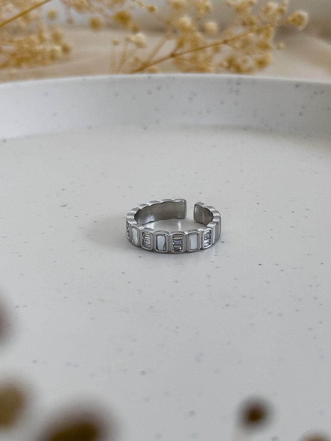 Ishhaara Prajakta Koli In Diamond Fashion Ring
