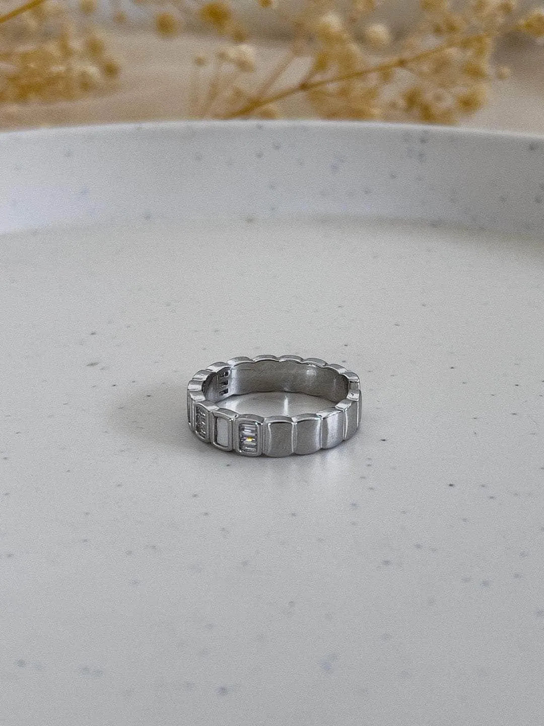 Ishhaara Diamond Fashion Ring