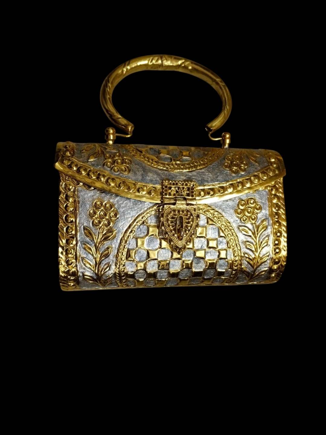 Ishhaara Dualtone German Silver Purse
