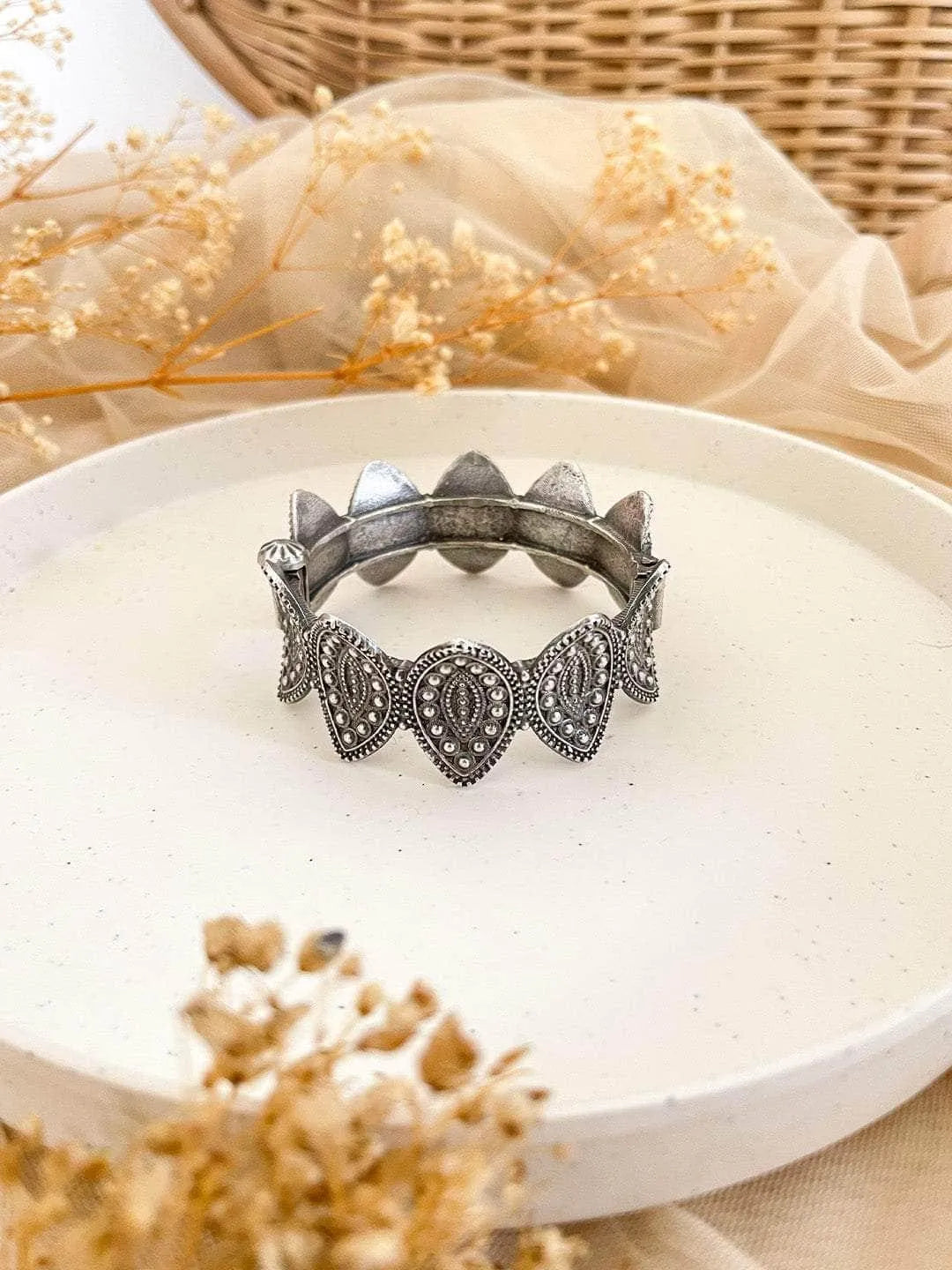 Ishhaara Elite Trade Oxidised Silver Bracelet