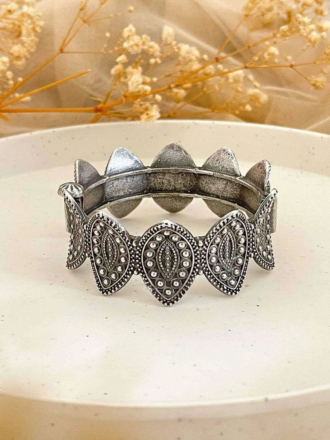 Ishhaara Elite Trade Oxidised Silver Bracelet