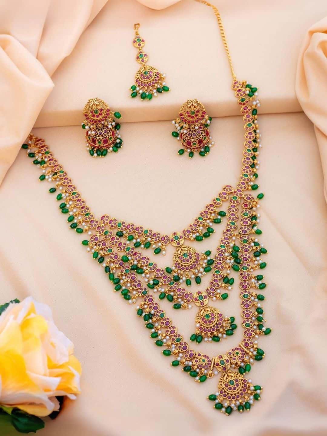 Ishhaara Emerald Green Stones 3 Layered Haram