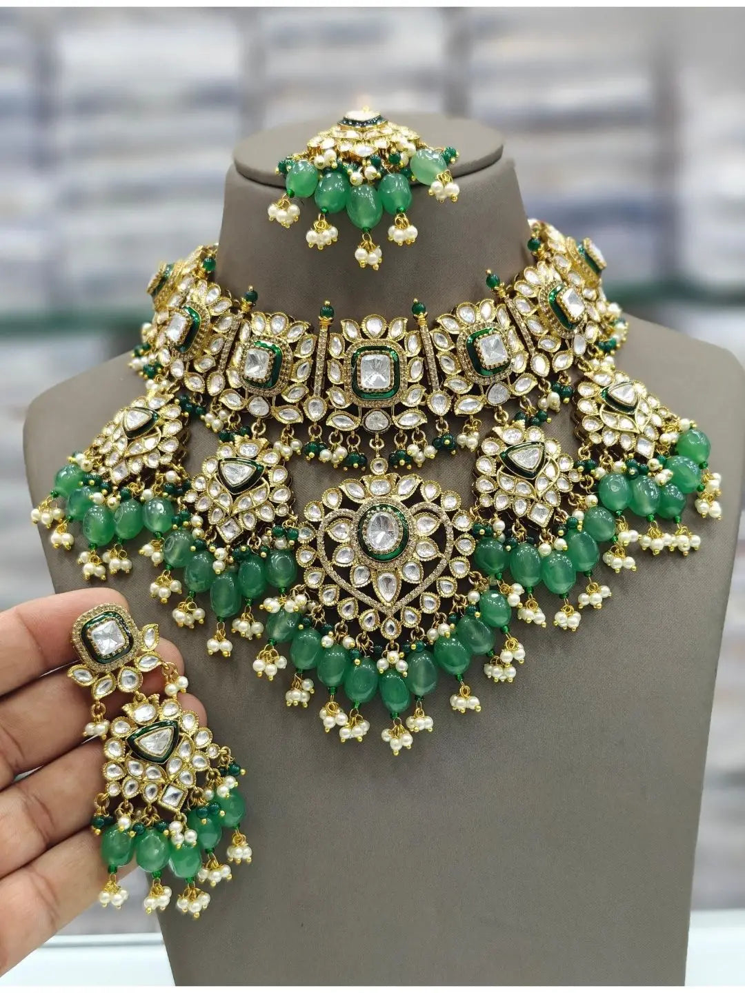 Ishhaara Emerald Green Utsav Kundan Necklace Set