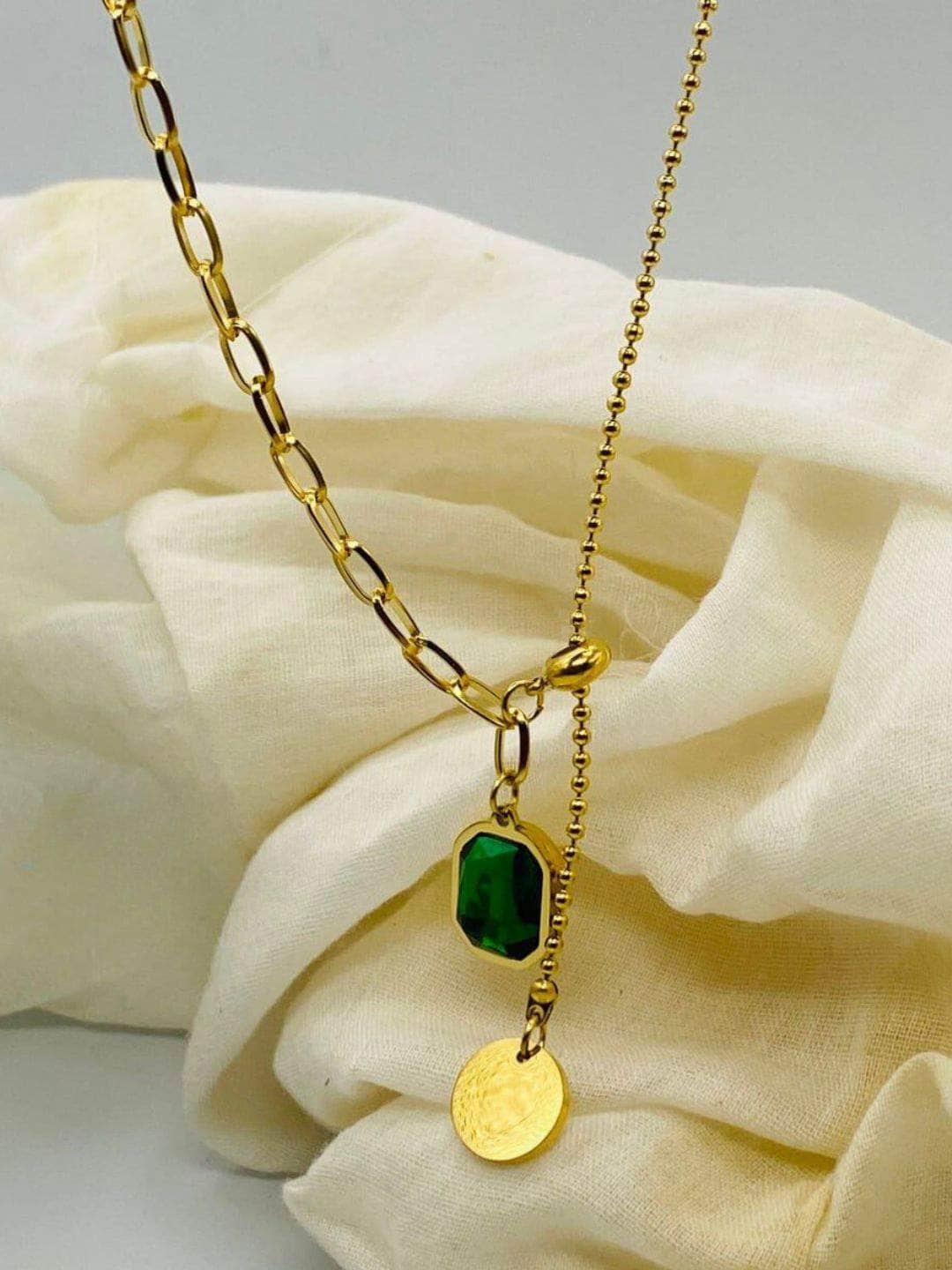 Ishhaara Emerald Necklace