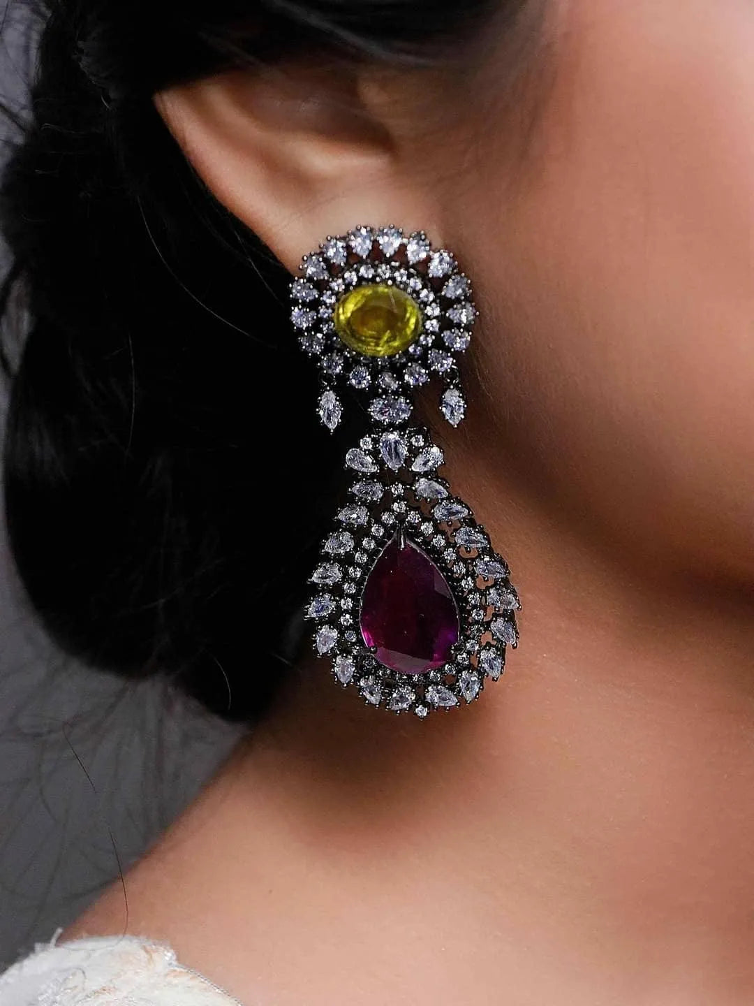 Ishhaara Emerald Statement Earring Green