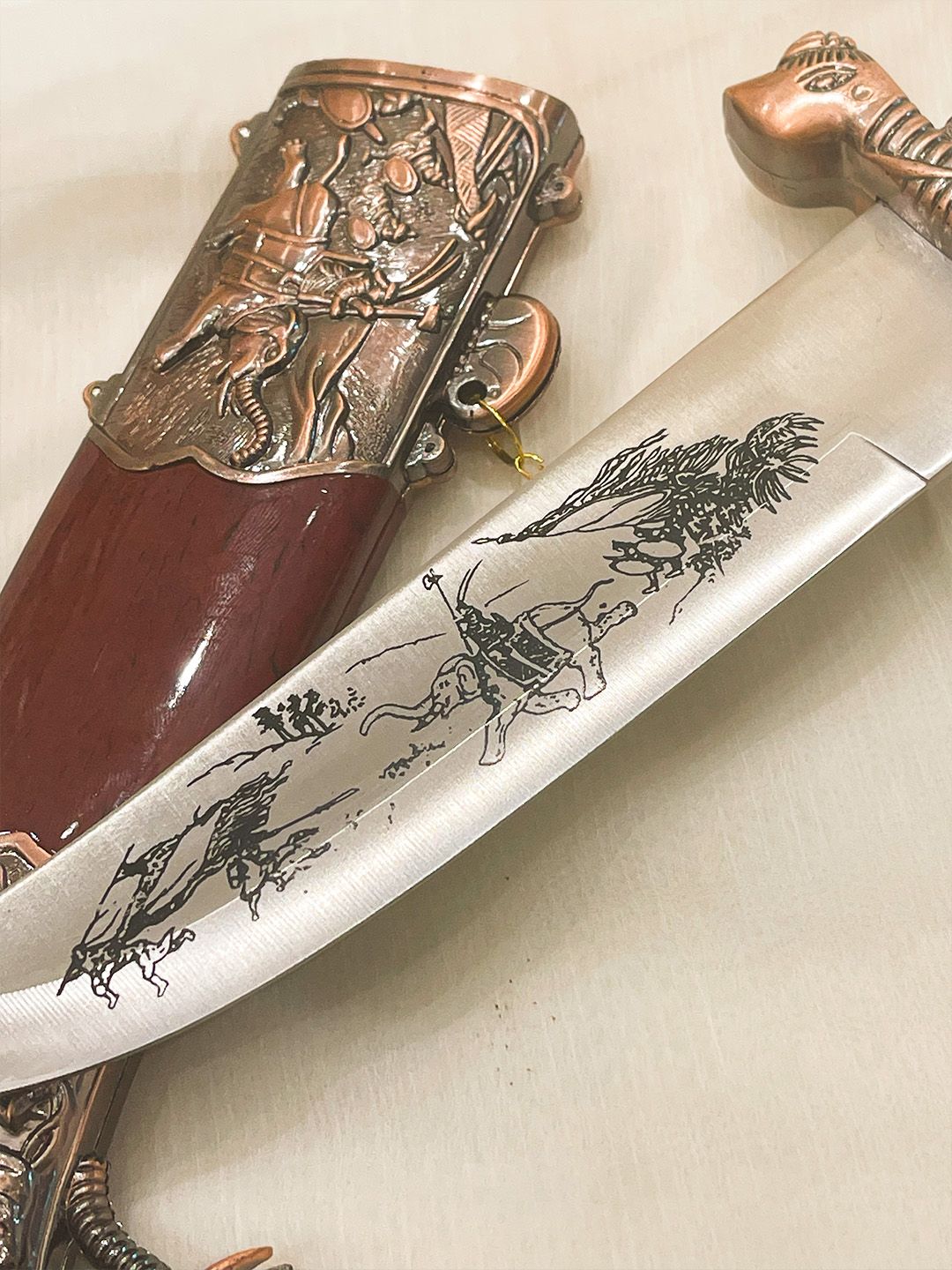 Ishhaara Engraved Royal Groom Katar