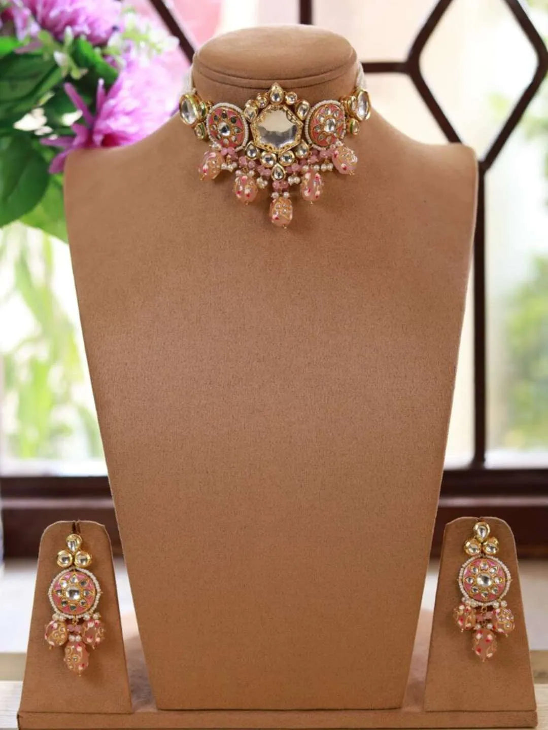 Buy Ethereal Charm Kundan Choker Necklace Set Online Ishhaara