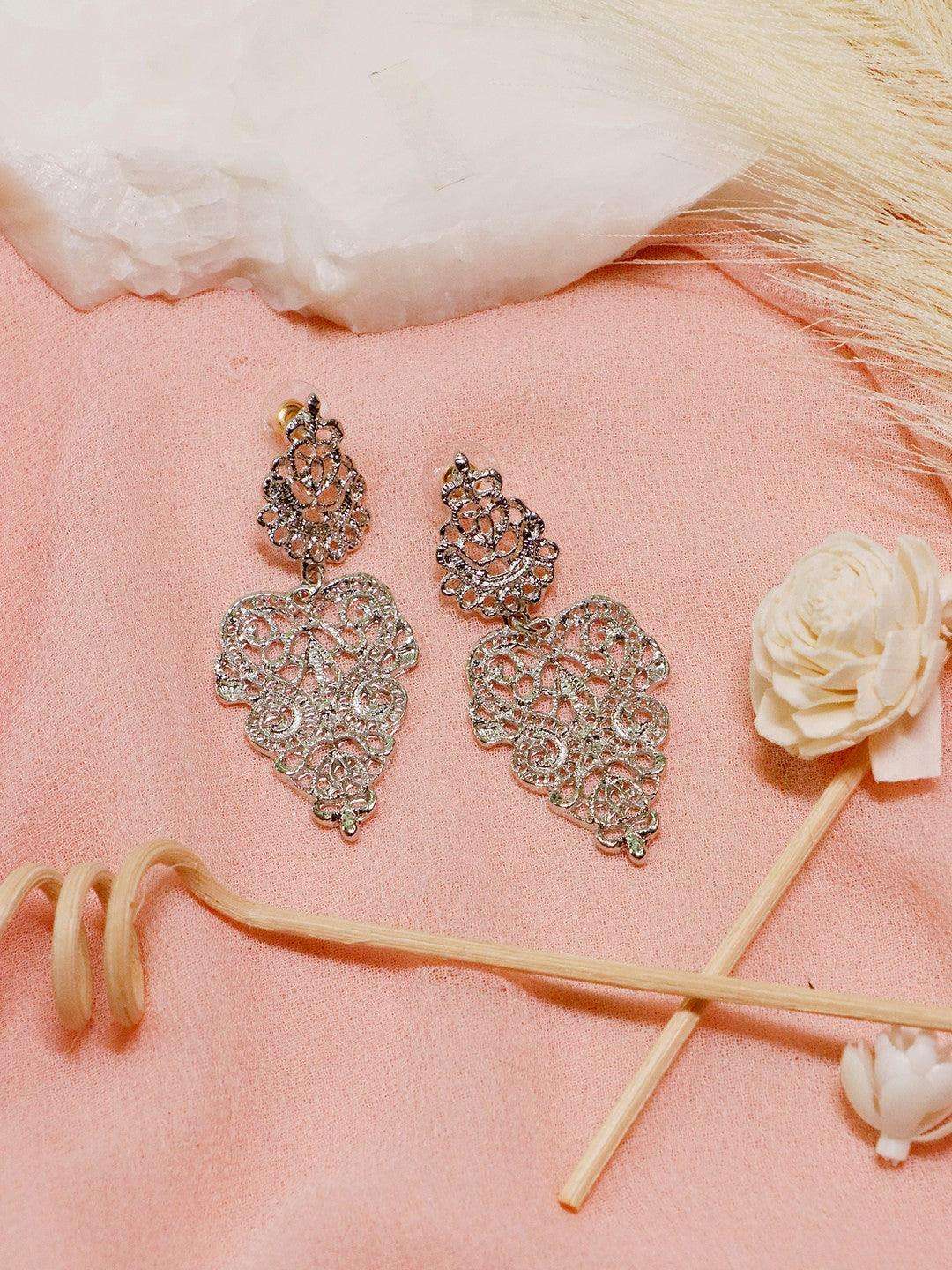 Ishhaara Filigree Chandelier Earrings Silver