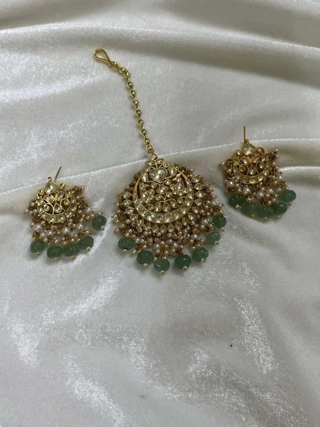 Buy Floral Kundan Earrings And Maang Tikka Set Online Ishhaara