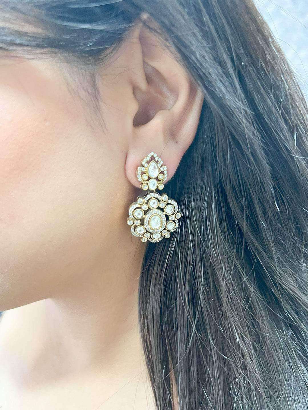 Ishhaara Floral Shaped Polki Earring