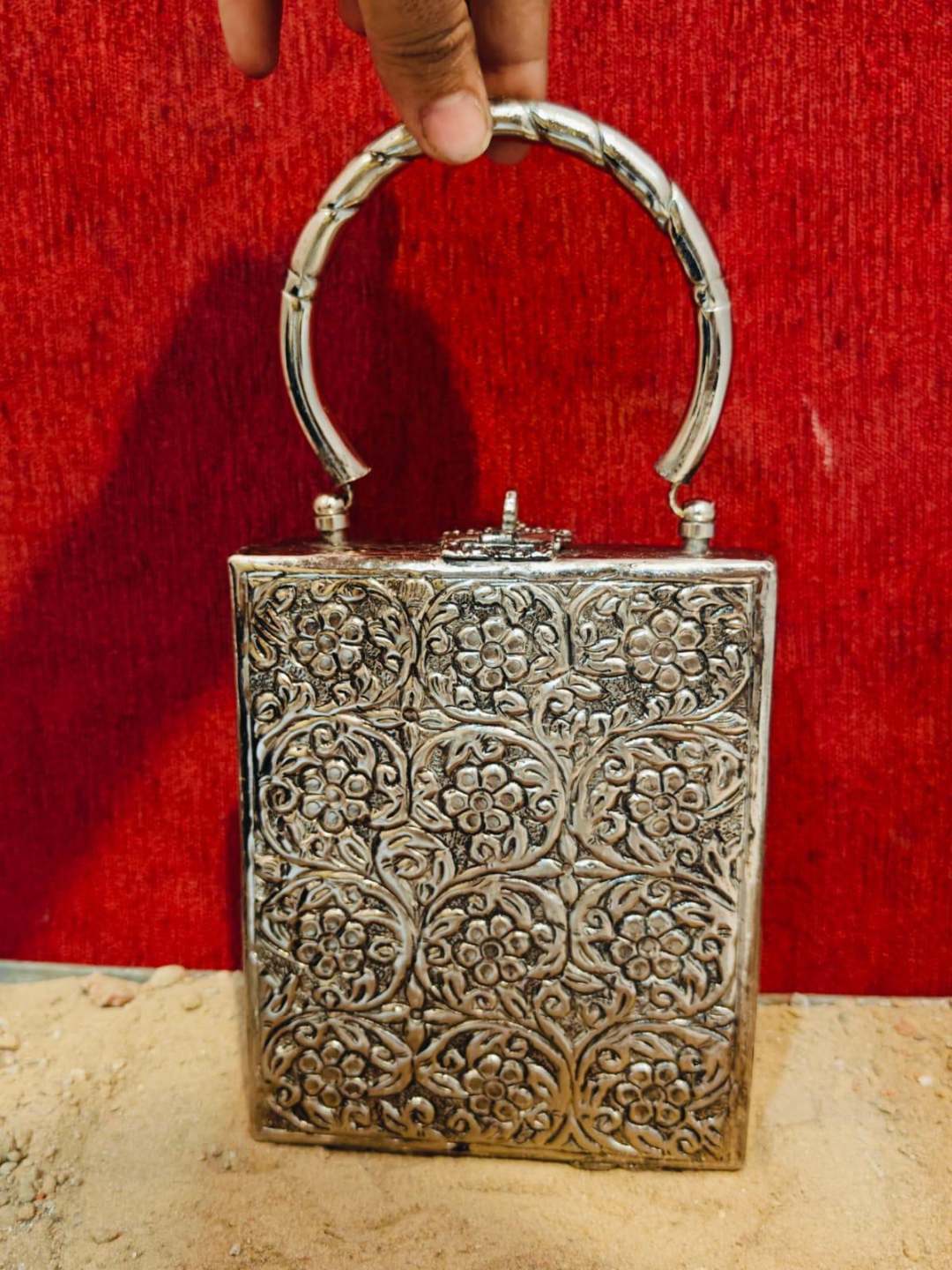 Ishhaara Floral Vintage Antique Clutch Bag