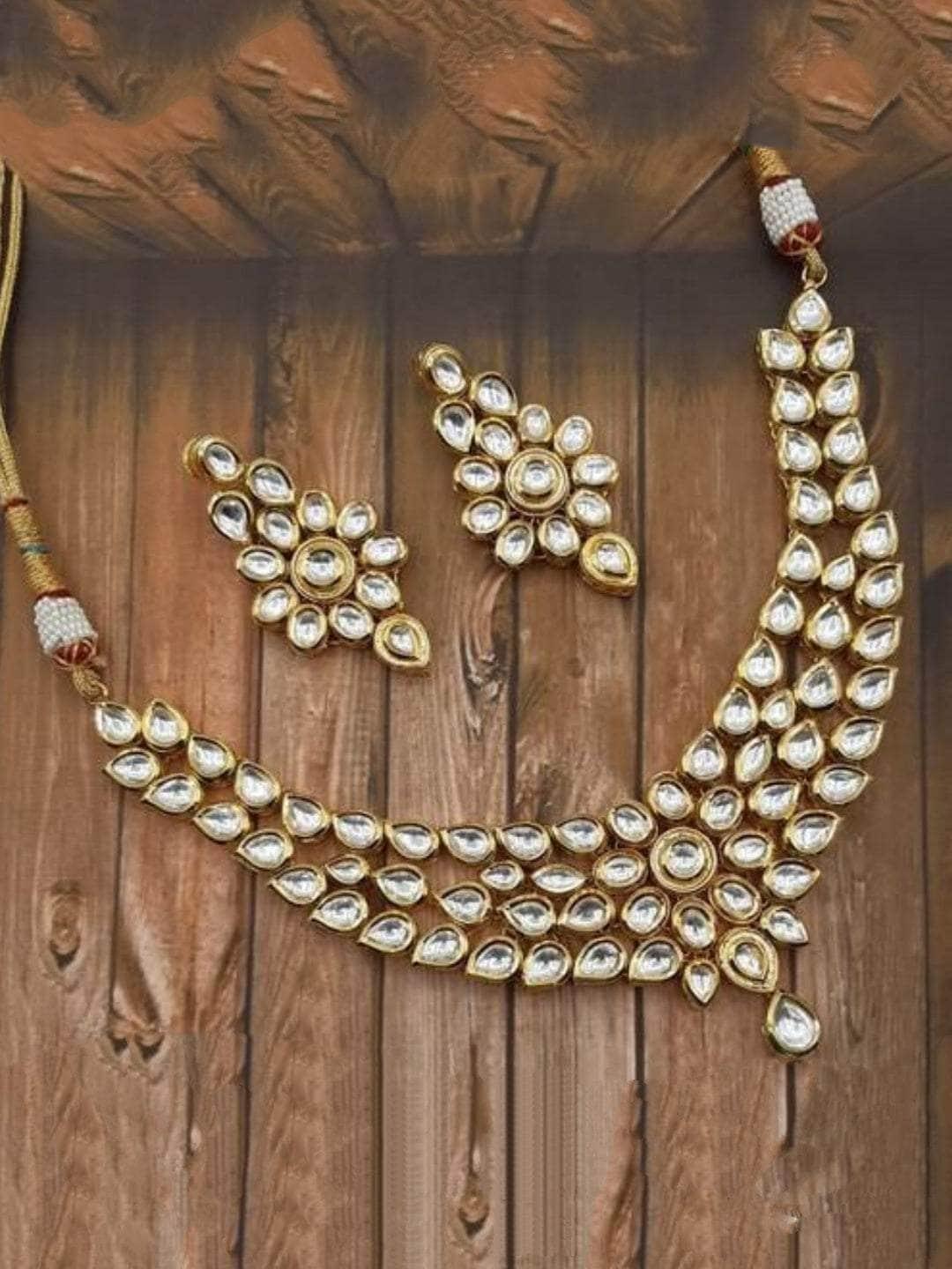 Buy Flower Shaped Simple Kundan Necklace Set Online Ishhaara