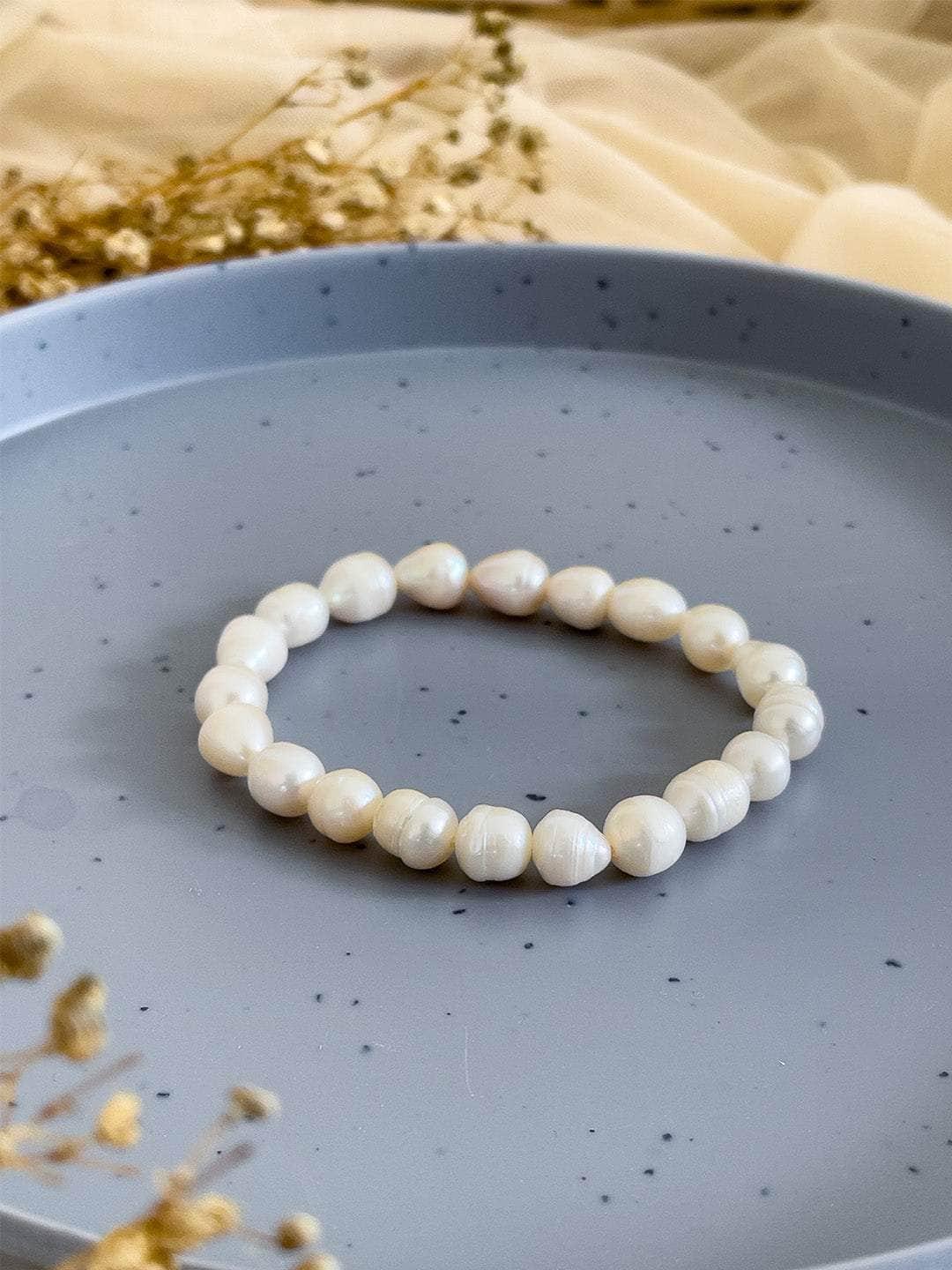 Ishhaara Freshwater Pearl Bracelet