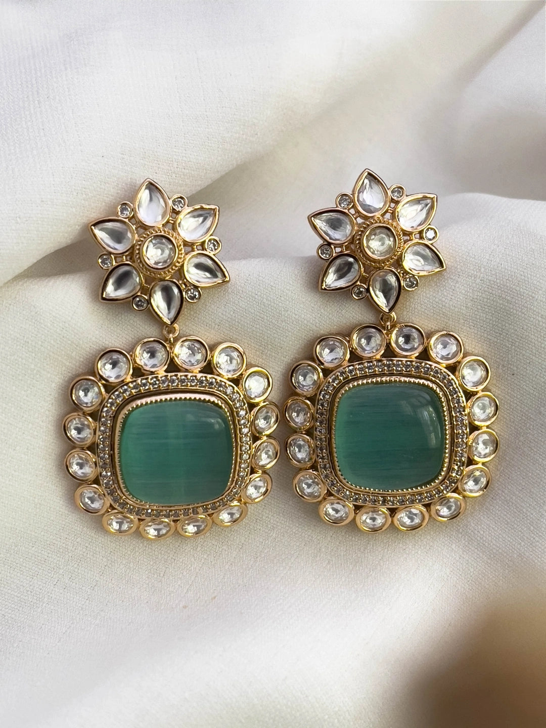 Ishhaara Geometrical Stone Studded Changeable Earring