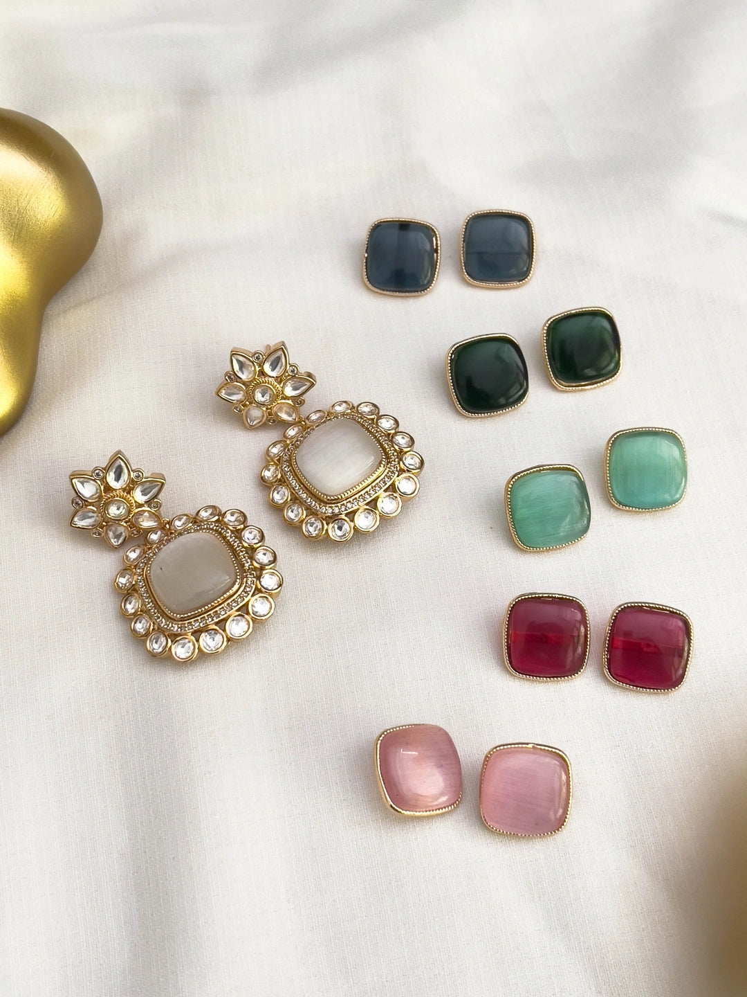 Ishhaara Geometrical Stone Studded Changeable Earring