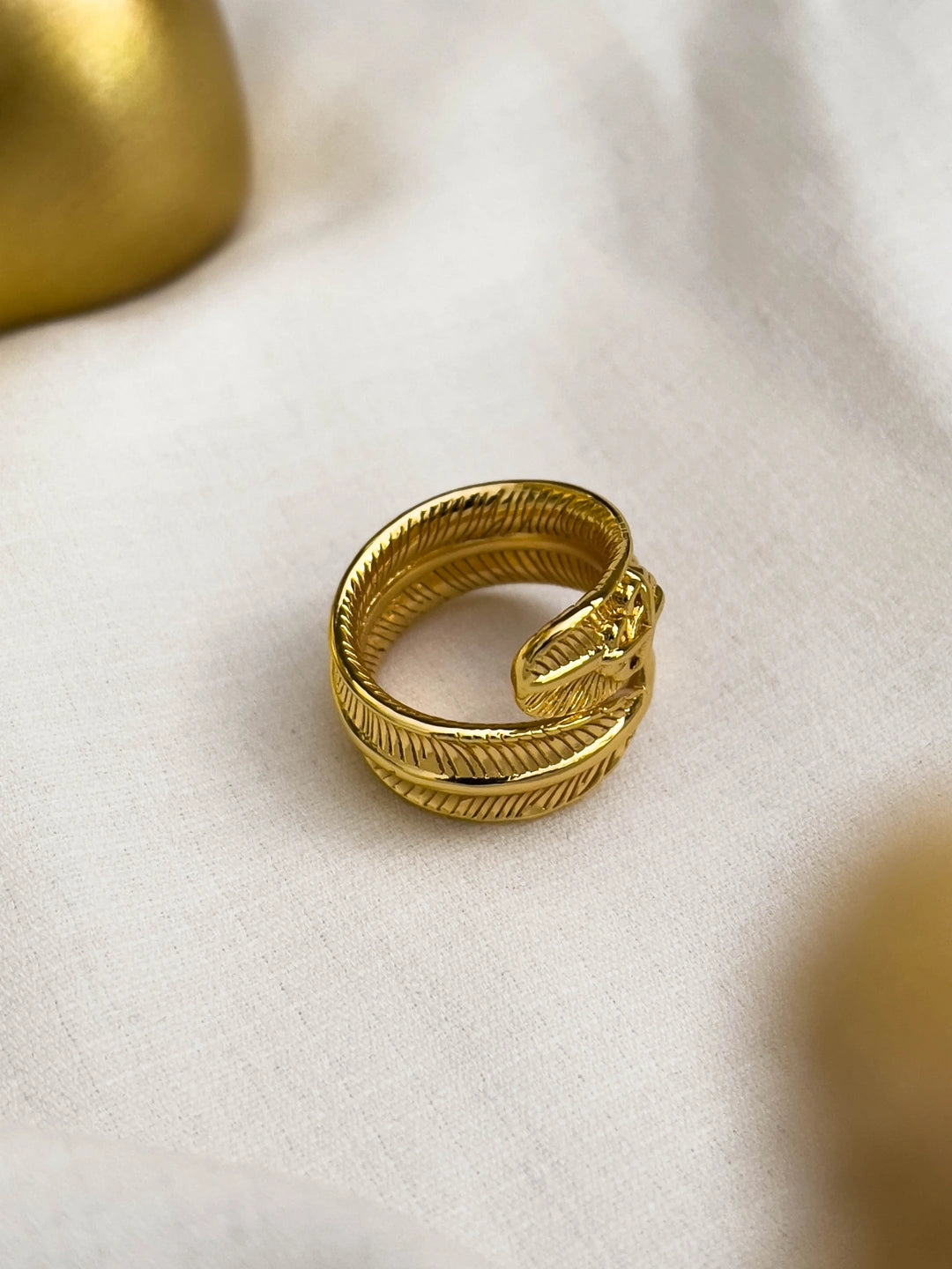 Ishhaara Gold Leaf Ring