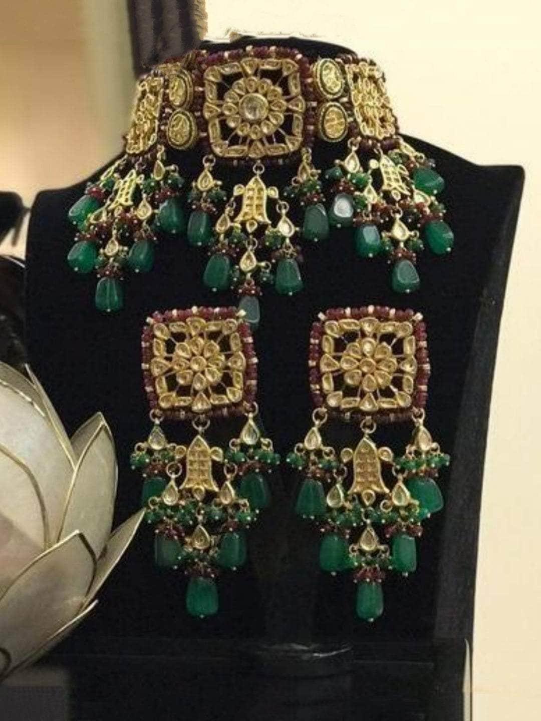 Ishhaara 3 Square Necklace Choker