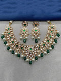 Ishhaara Green Intricate Radiant Necklace