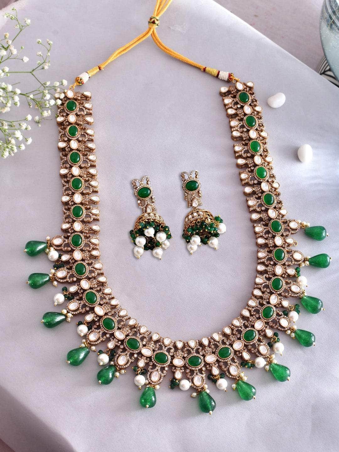 Ishhaara Kundan Studded And Beaded Jewelry Set
