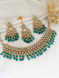 Ishhaara Green Minimal Kundan And Pearl Studded Necklace
