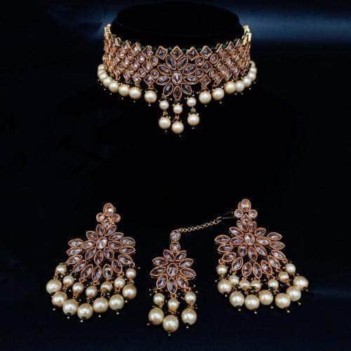 Ishhaara Simple Reverse Ad Flower Necklace Earring And Teeka Choker