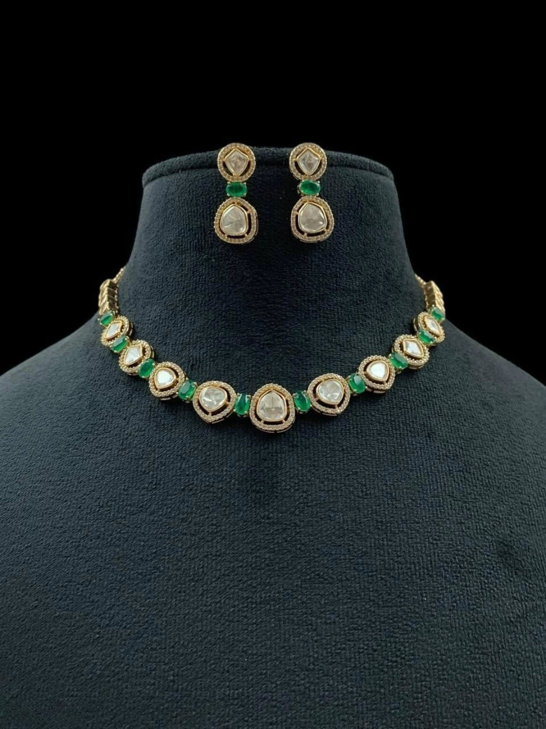 Ishhaara Green Single Line Polki Kundan Choker Set