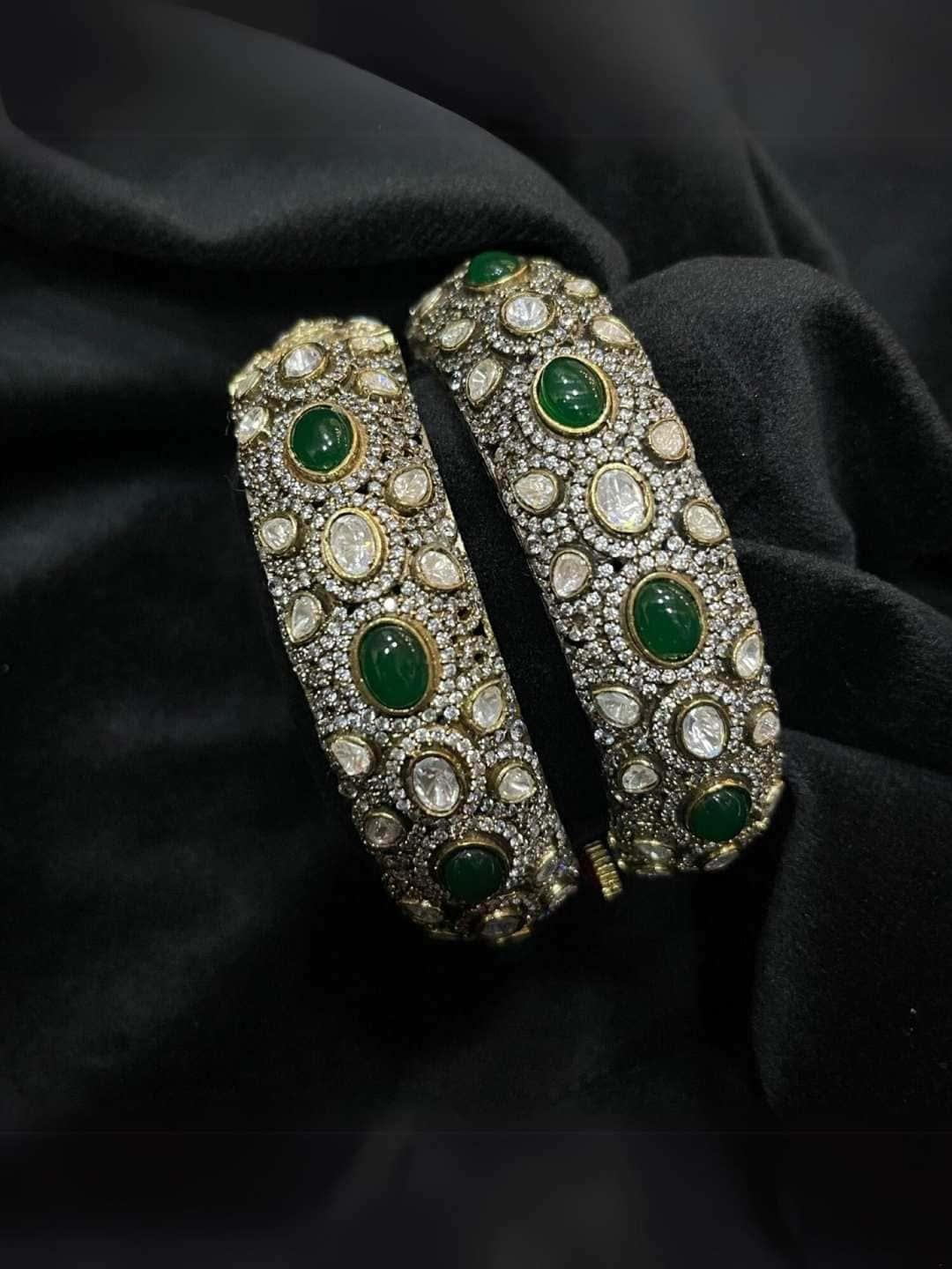 Ishhaara Victorian Pastel Oval Stone Bangle