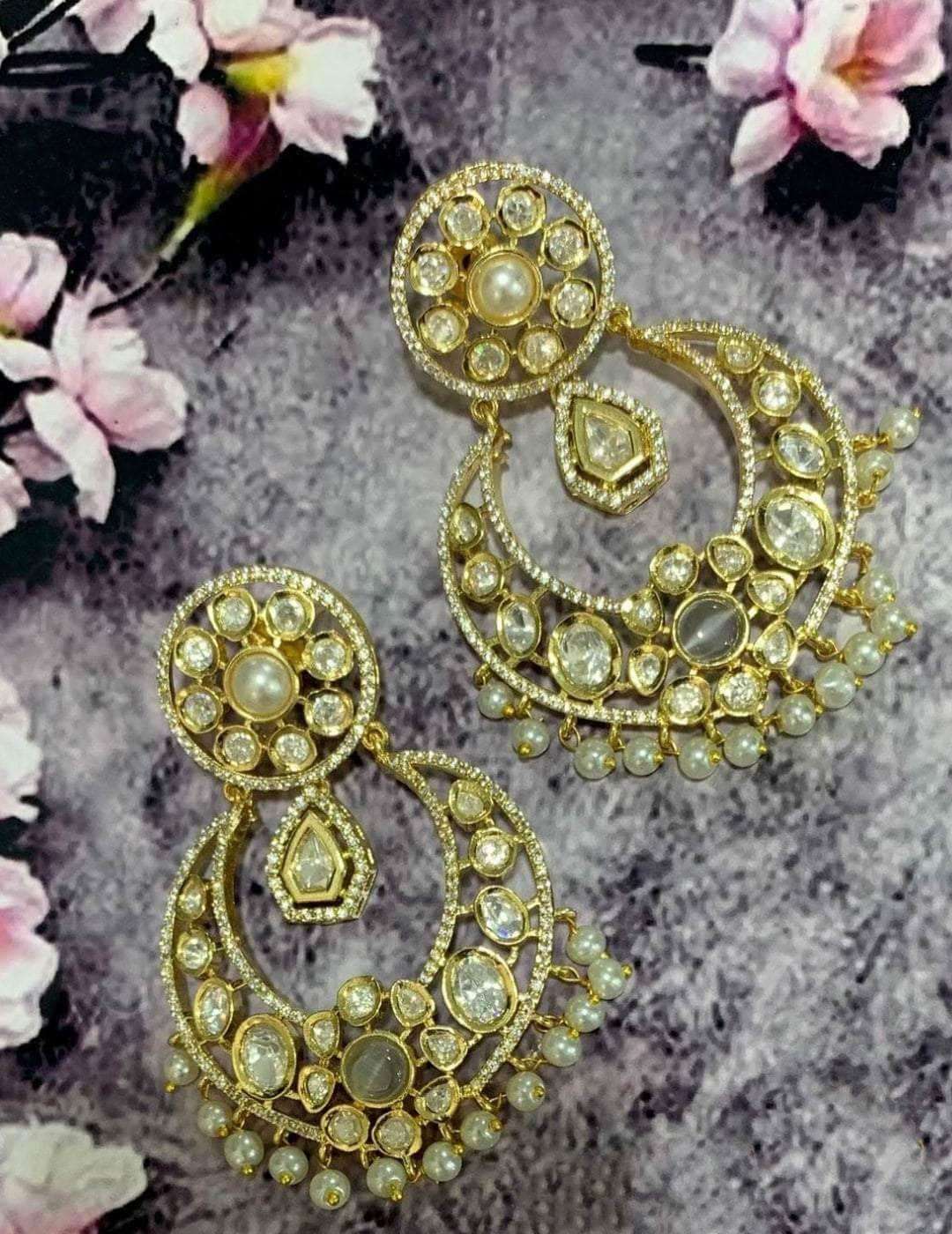 Ishhaara Chandbali Moti Kundan Earring
