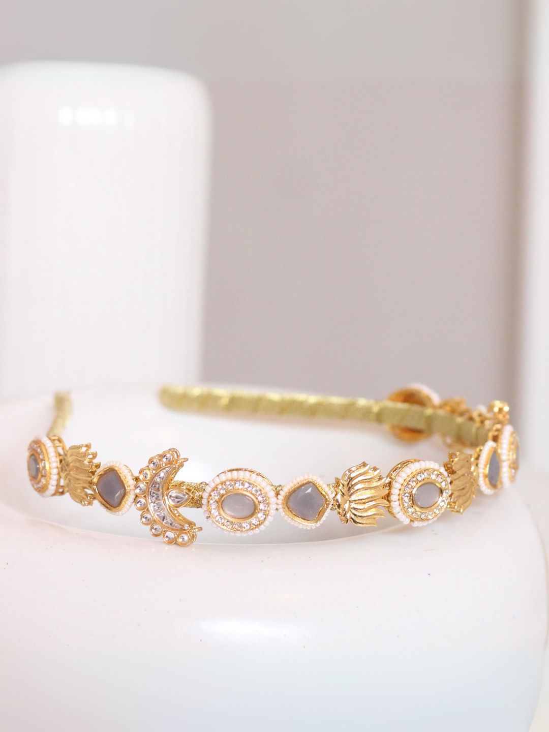Ishhaara Yellow Embellished Crystal Studded Brooch Hairband